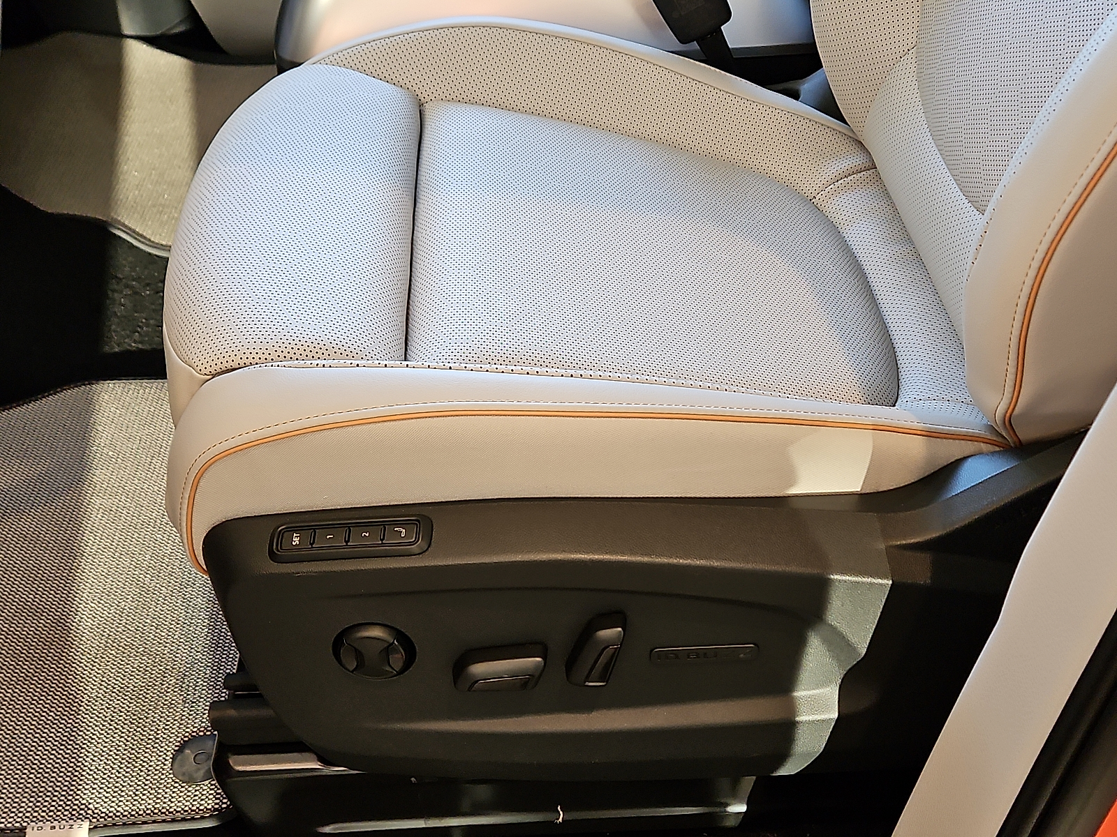 new 2025 Volkswagen ID. Buzz car, priced at $68,385