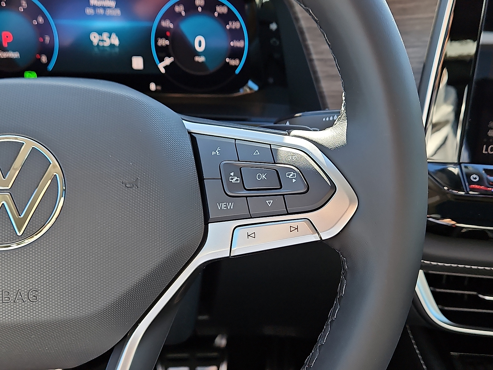 new 2025 Volkswagen Atlas car, priced at $53,811