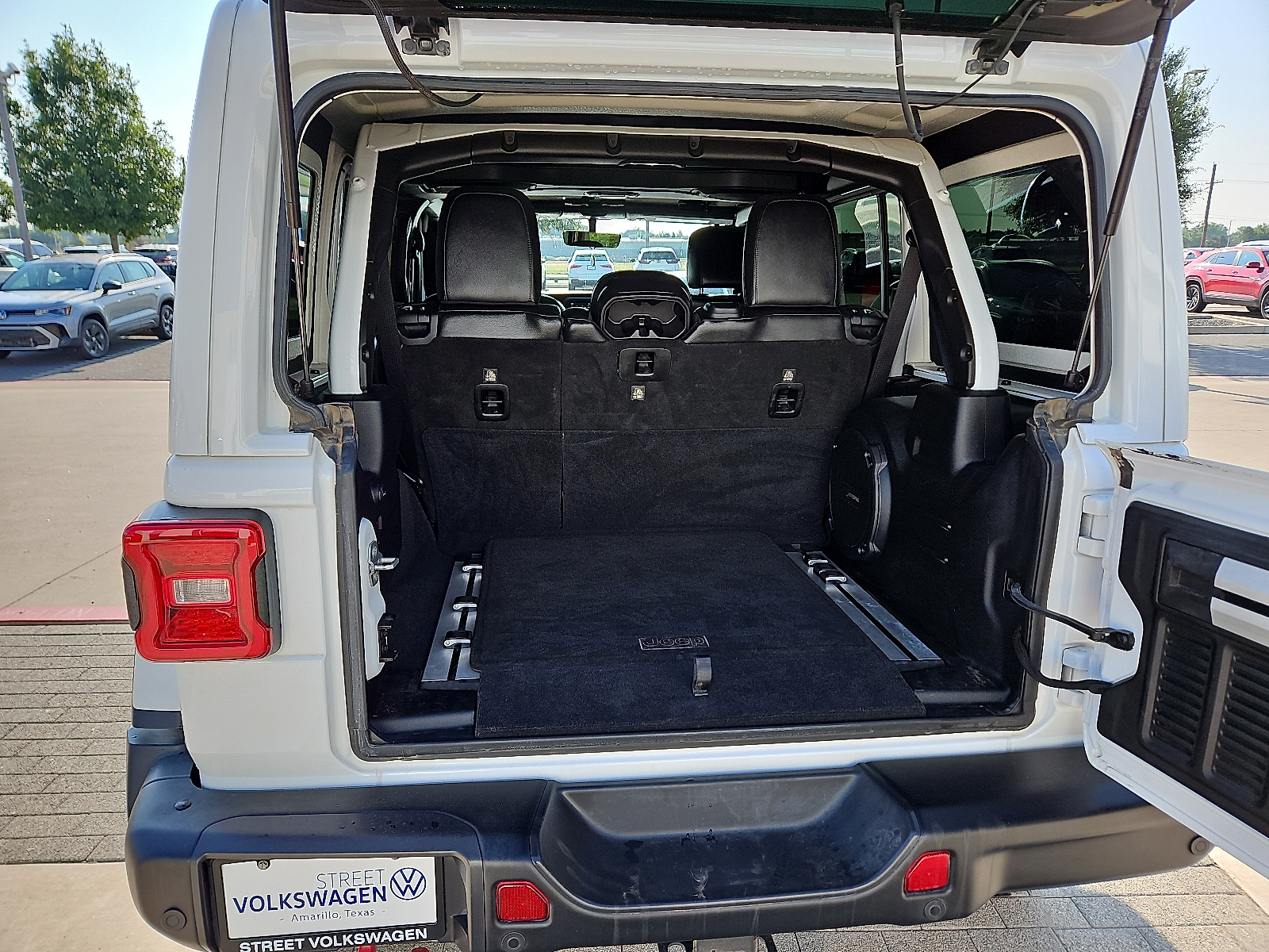 used 2018 Jeep Wrangler Unlimited car, priced at $31,500