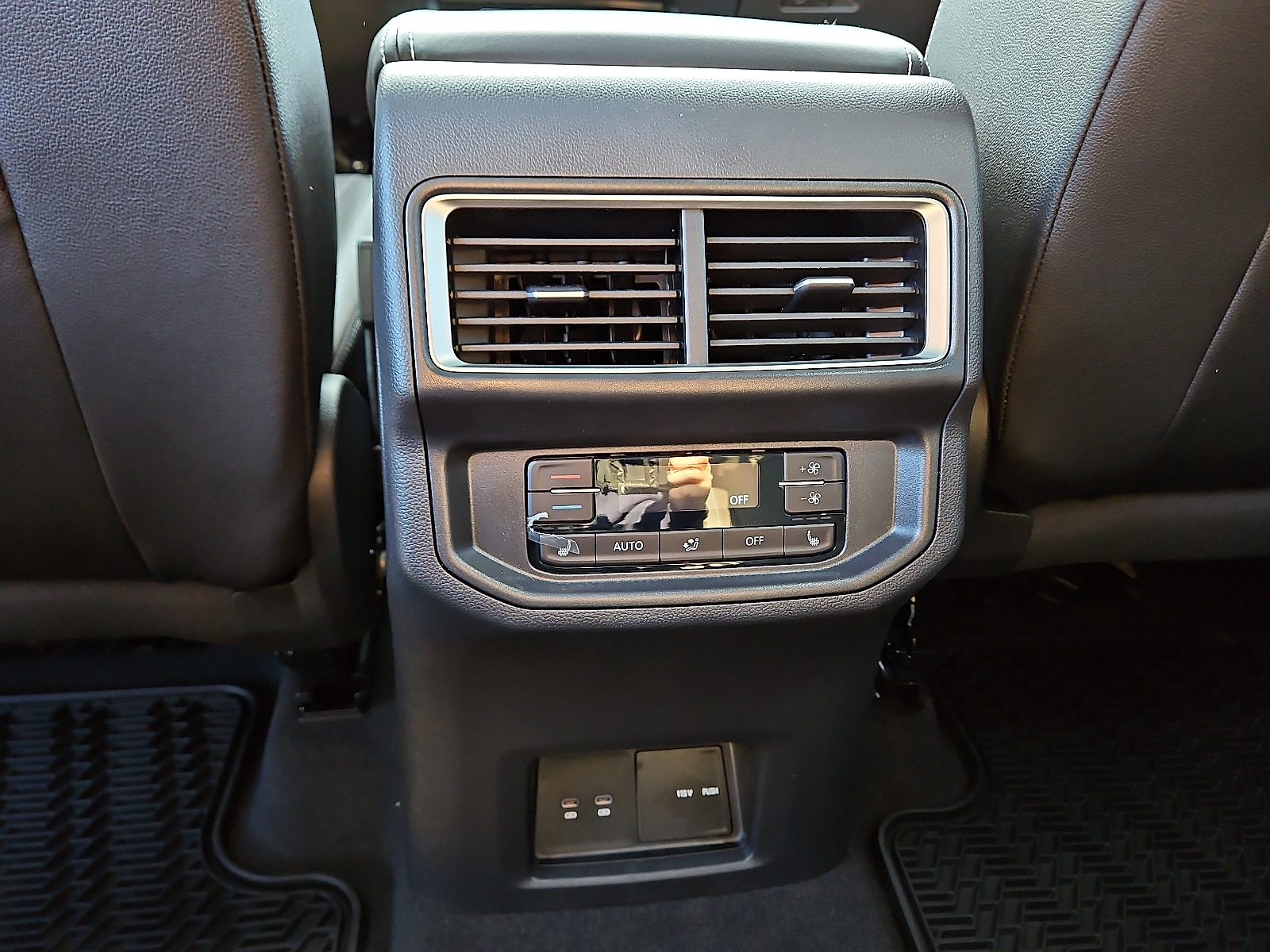 new 2025 Volkswagen Atlas car, priced at $51,546