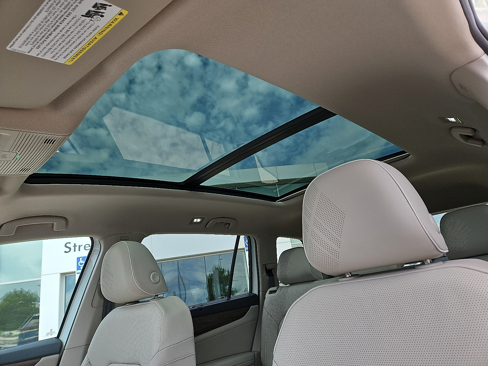 new 2025 Volkswagen Atlas car, priced at $56,311