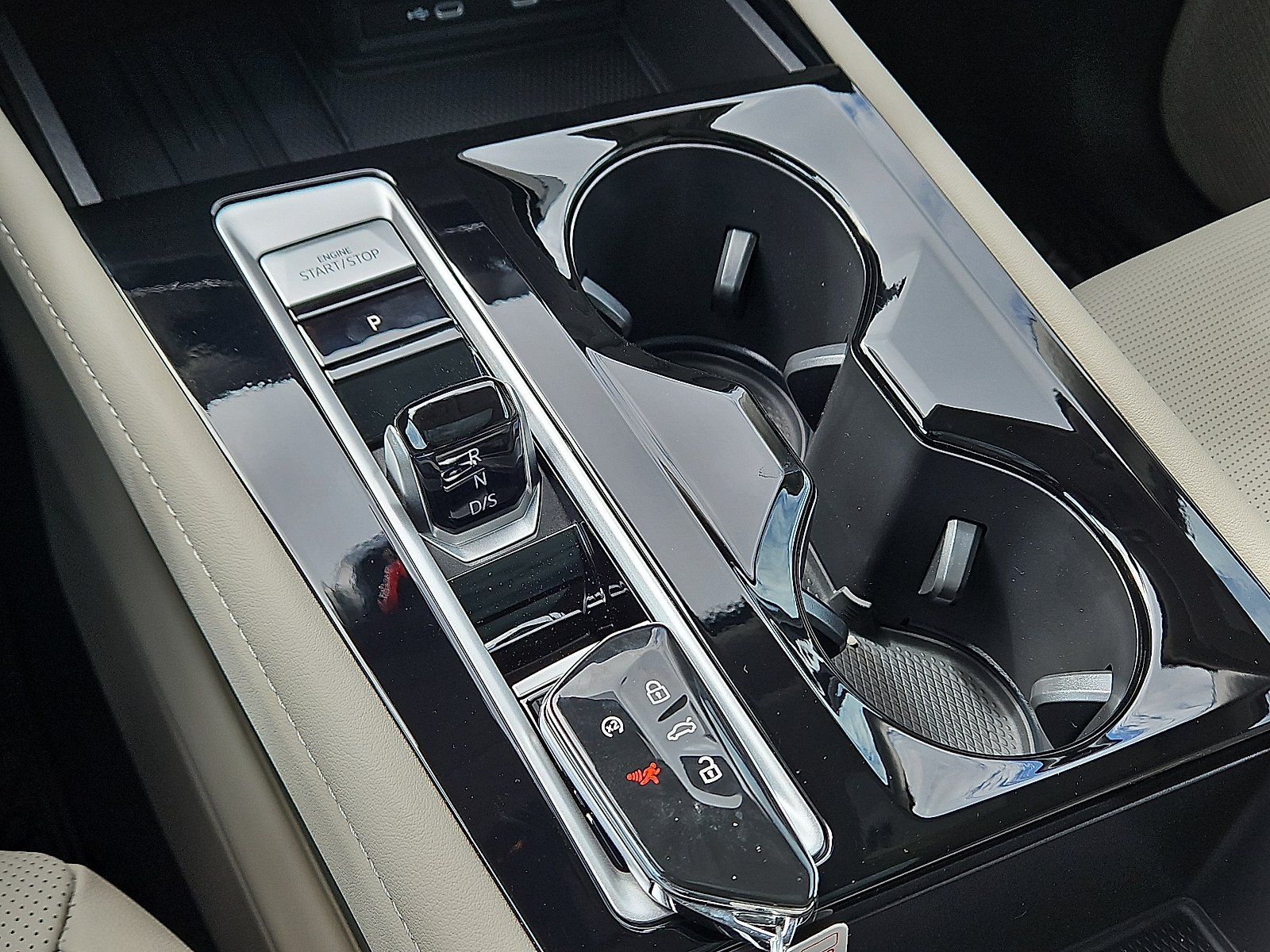 new 2025 Volkswagen Atlas car, priced at $56,311