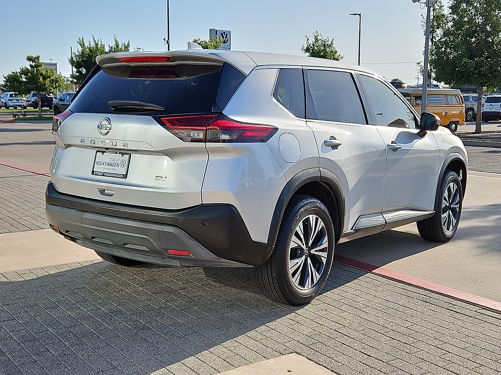 used 2021 Nissan Rogue car, priced at $19,999