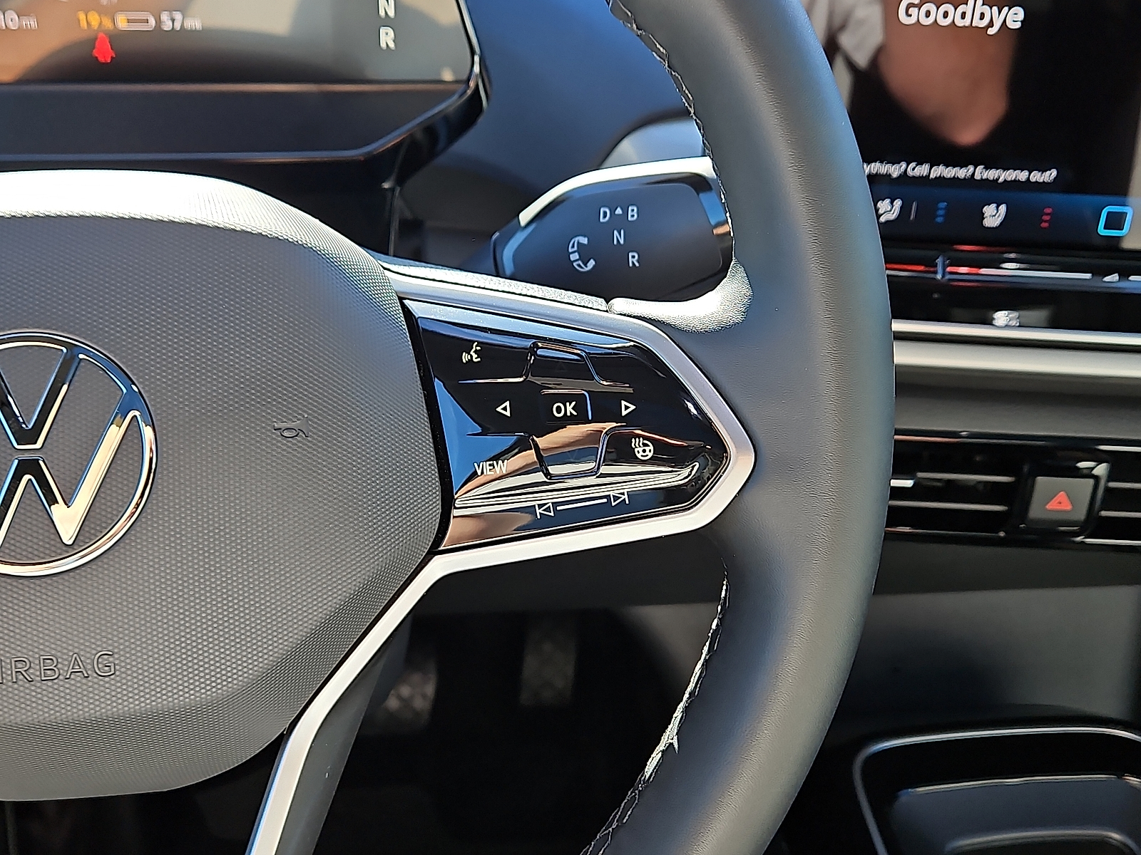 new 2025 Volkswagen ID.4 car, priced at $52,361