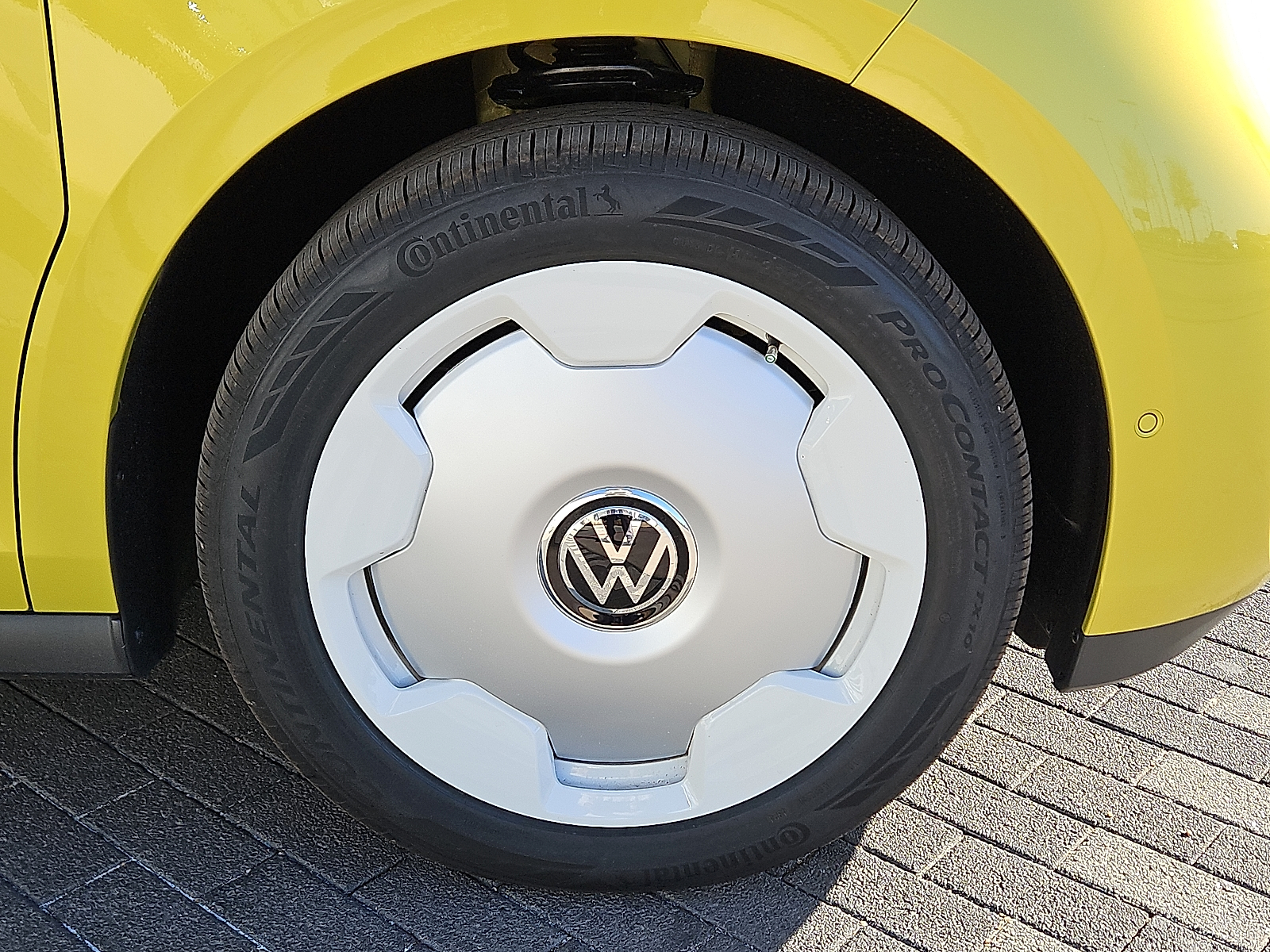 new 2025 Volkswagen ID. Buzz car, priced at $63,885