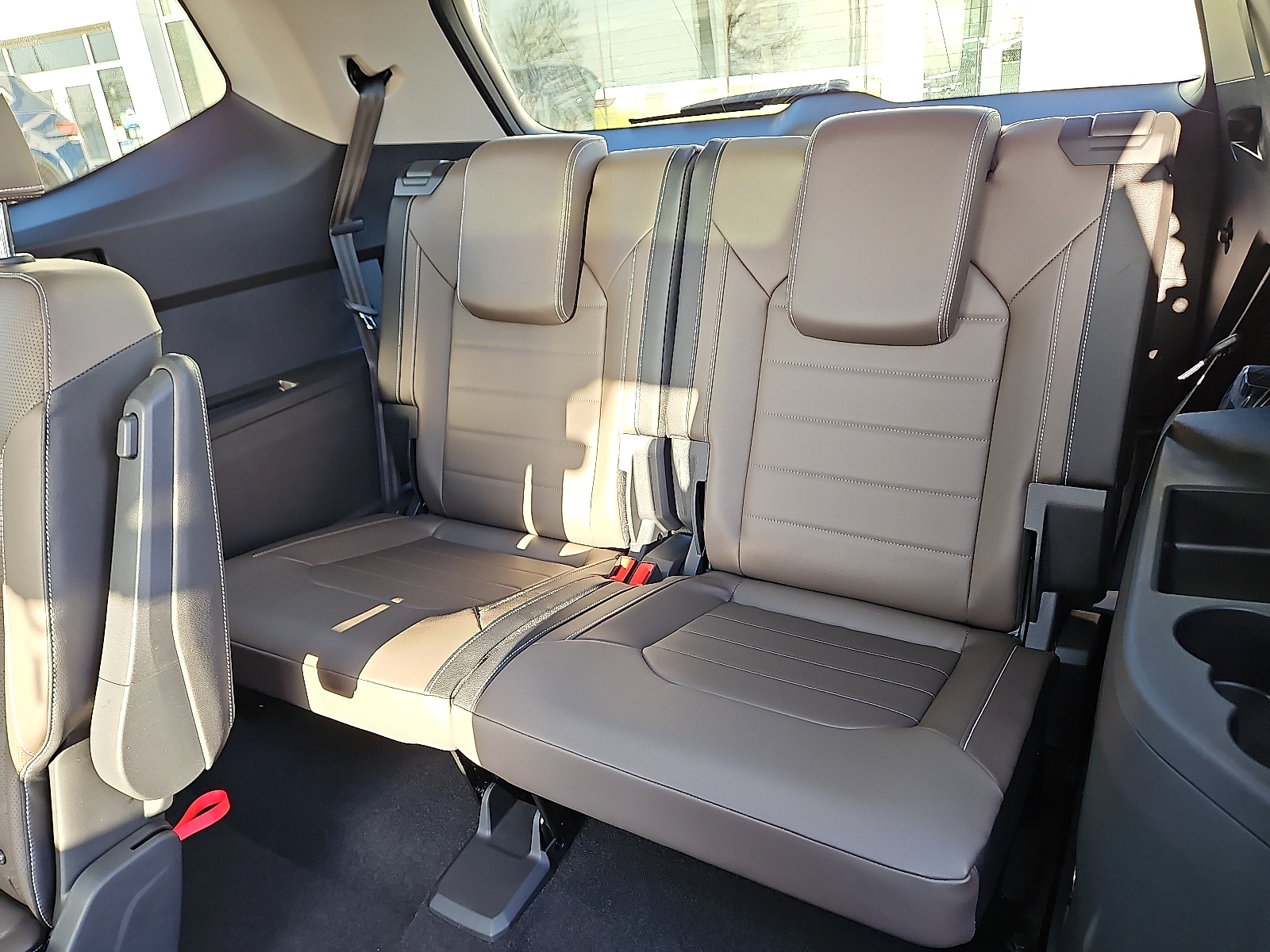new 2025 Volkswagen Atlas car, priced at $51,546