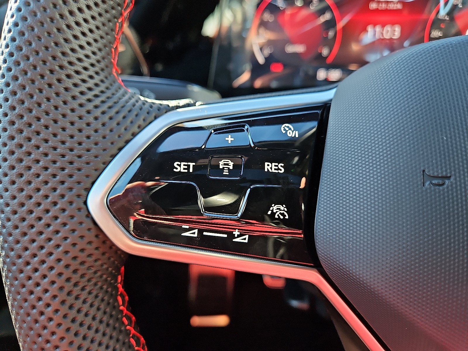 new 2024 Volkswagen Golf GTI car, priced at $37,923