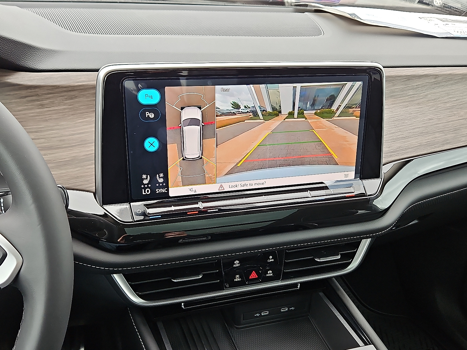 new 2025 Volkswagen Atlas car, priced at $57,006