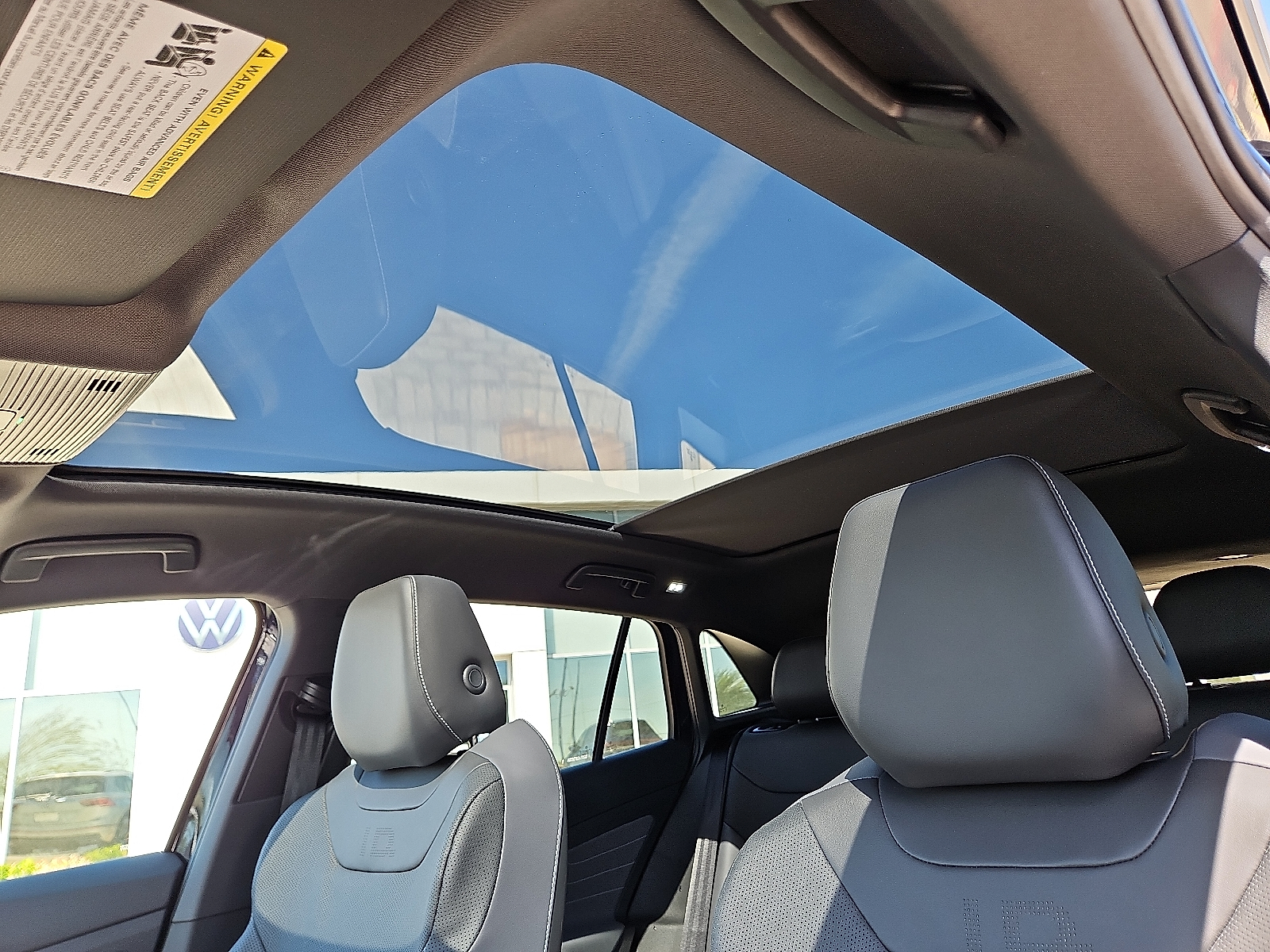 new 2025 Volkswagen ID.4 car, priced at $59,461