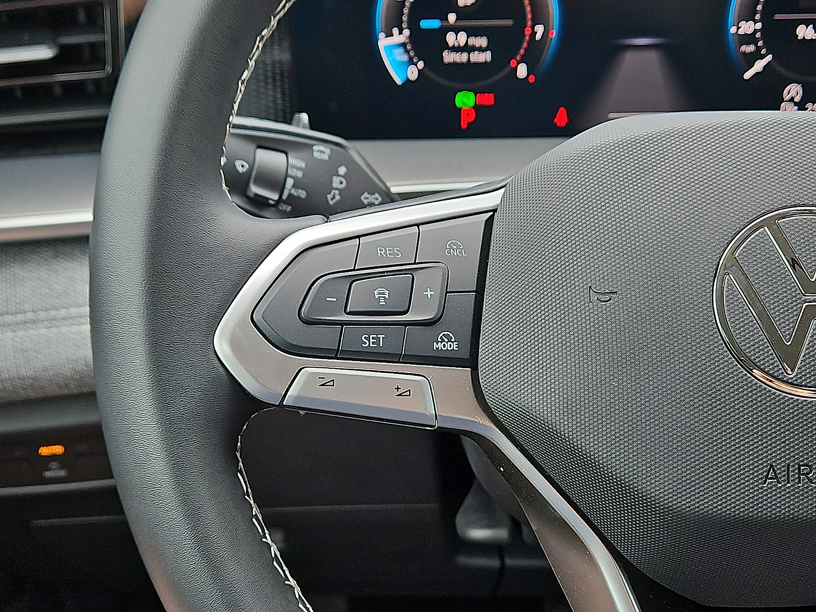 new 2025 Volkswagen Tiguan car, priced at $31,216