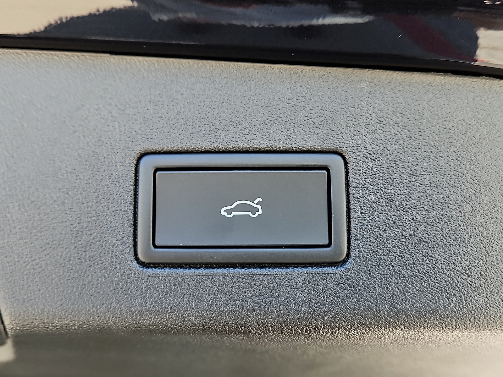 new 2025 Volkswagen ID.4 car, priced at $59,461