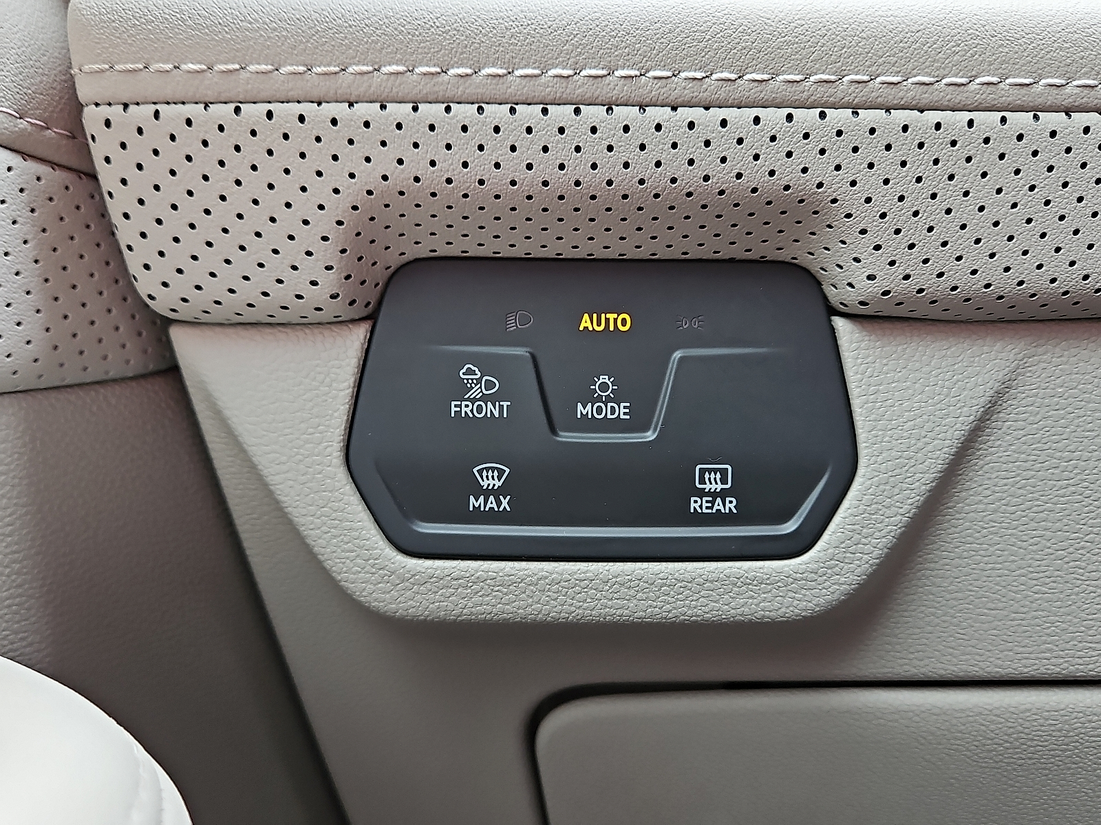 used 2024 Volkswagen Atlas car, priced at $34,599