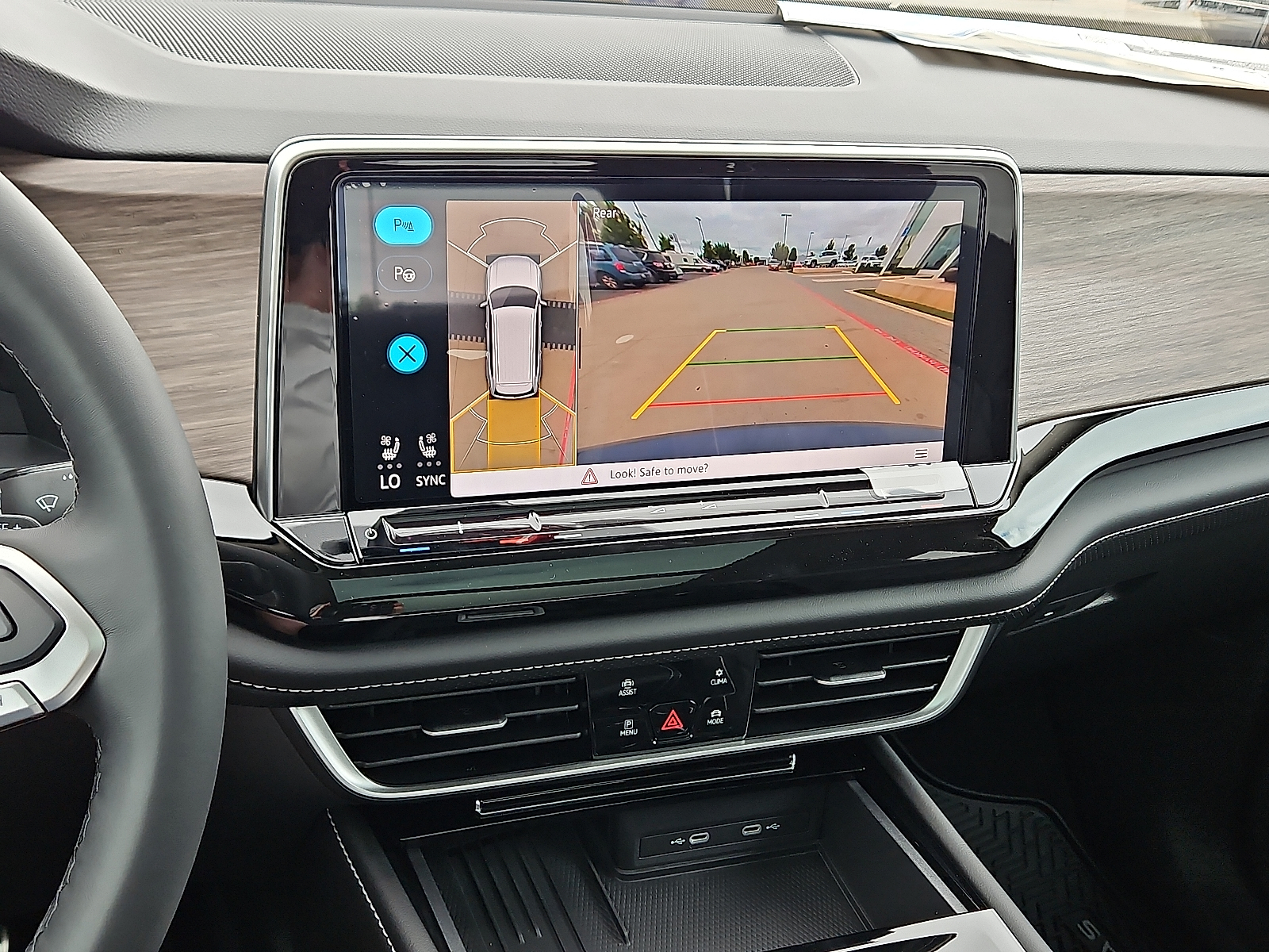 new 2025 Volkswagen Atlas car, priced at $54,506