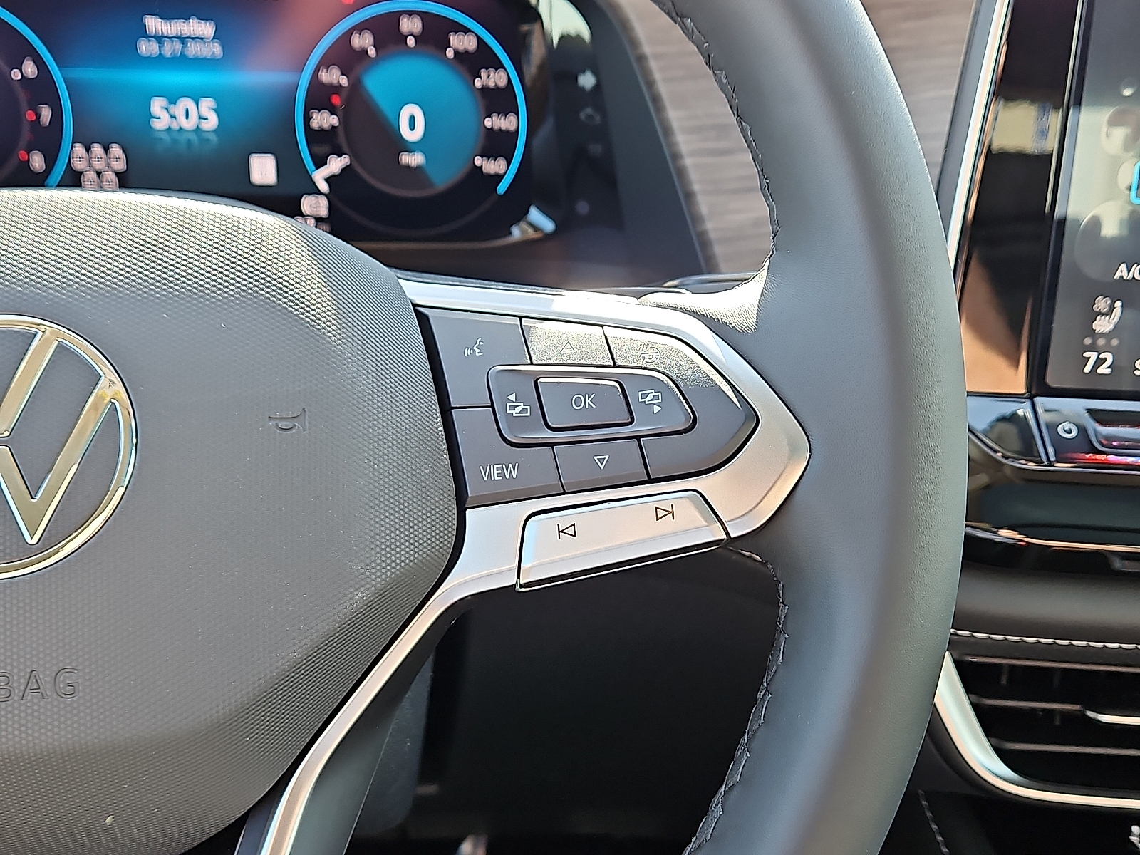 new 2025 Volkswagen Atlas car, priced at $56,311