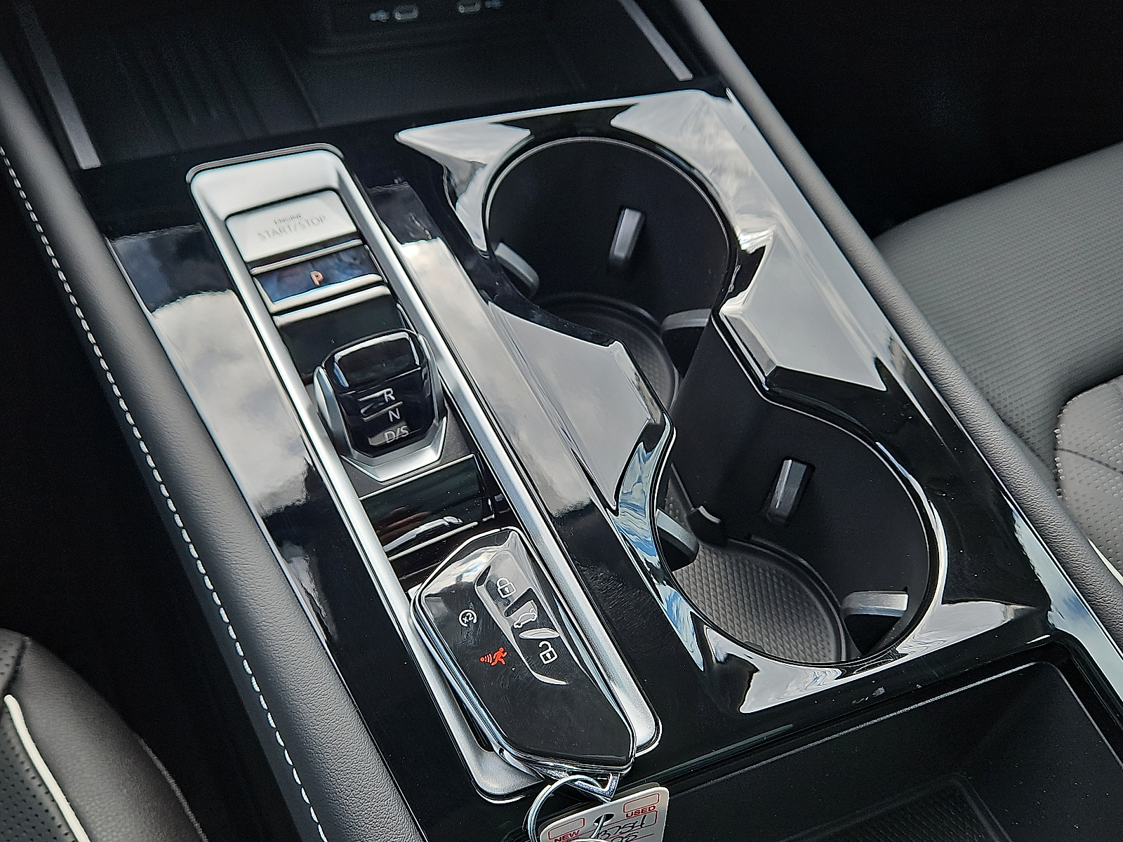 new 2025 Volkswagen Atlas car, priced at $57,006