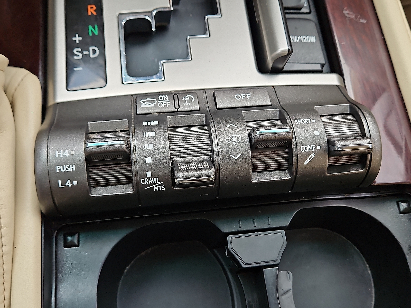 used 2013 Lexus LX 570 car, priced at $25,995