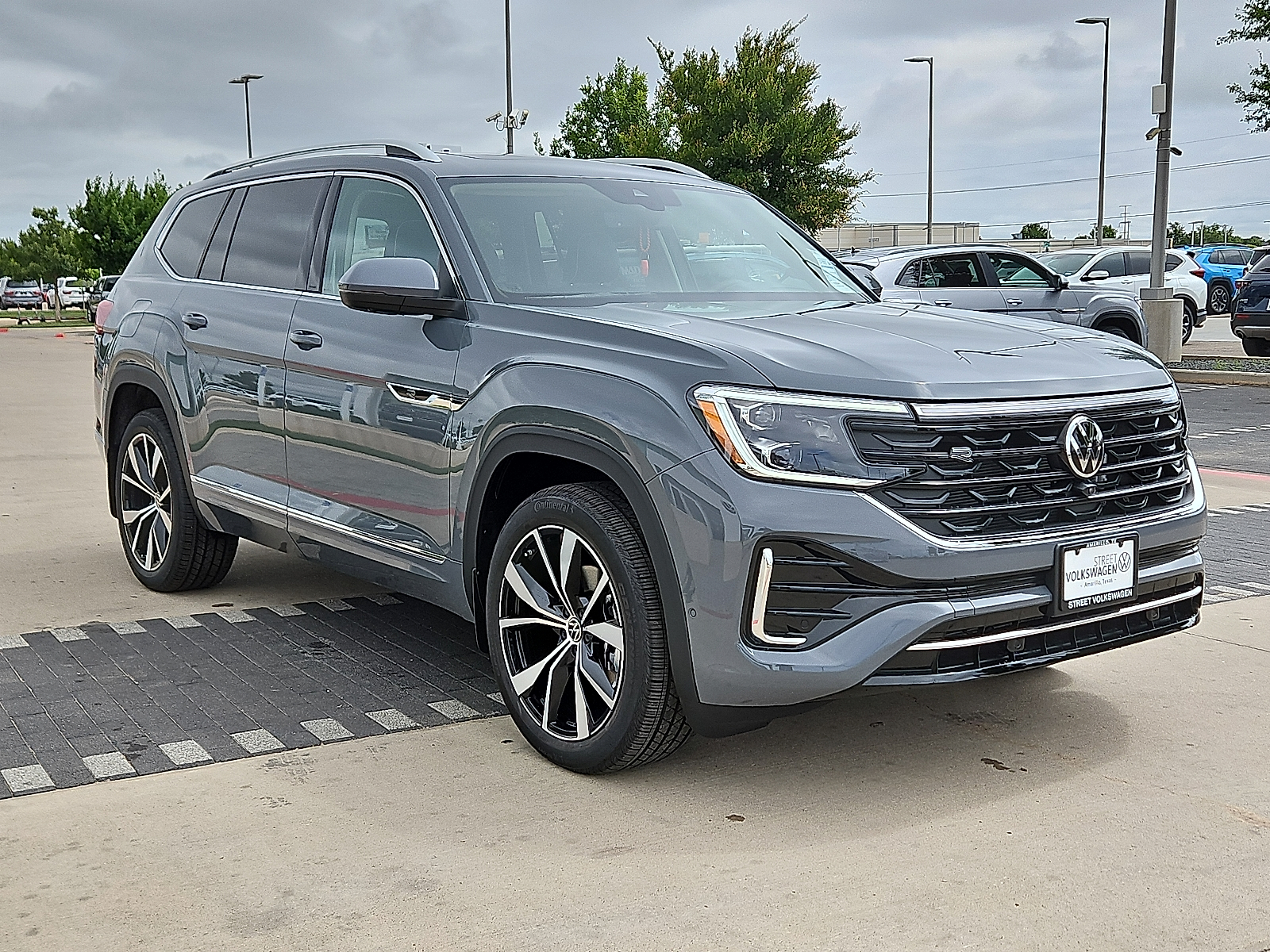 new 2025 Volkswagen Atlas car, priced at $54,506