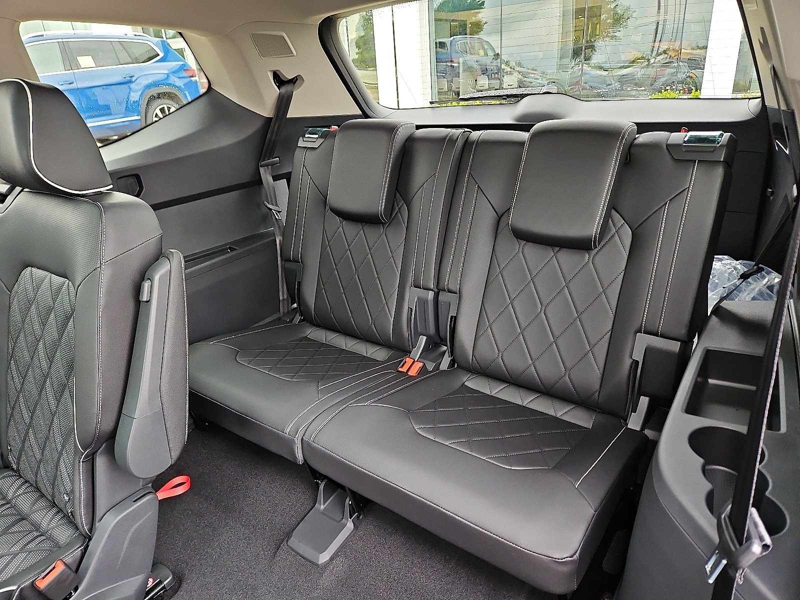 new 2025 Volkswagen Atlas car, priced at $57,006