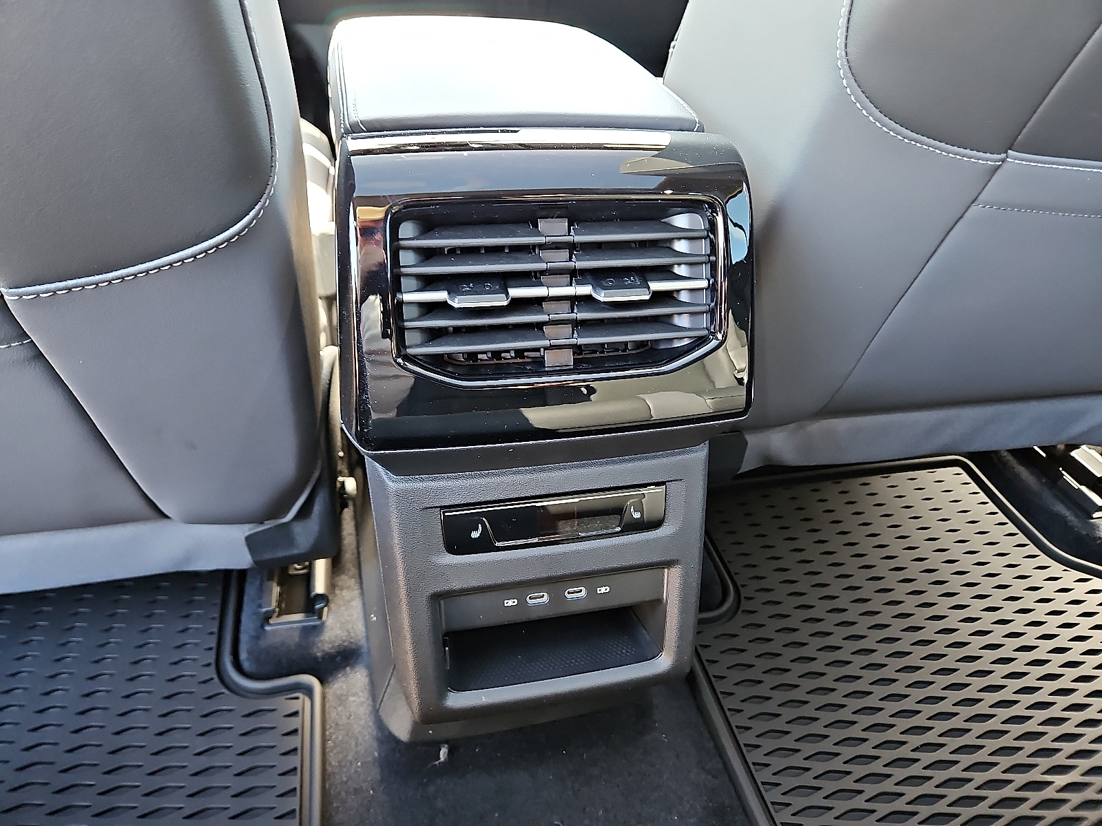 new 2025 Volkswagen ID.4 car, priced at $59,461